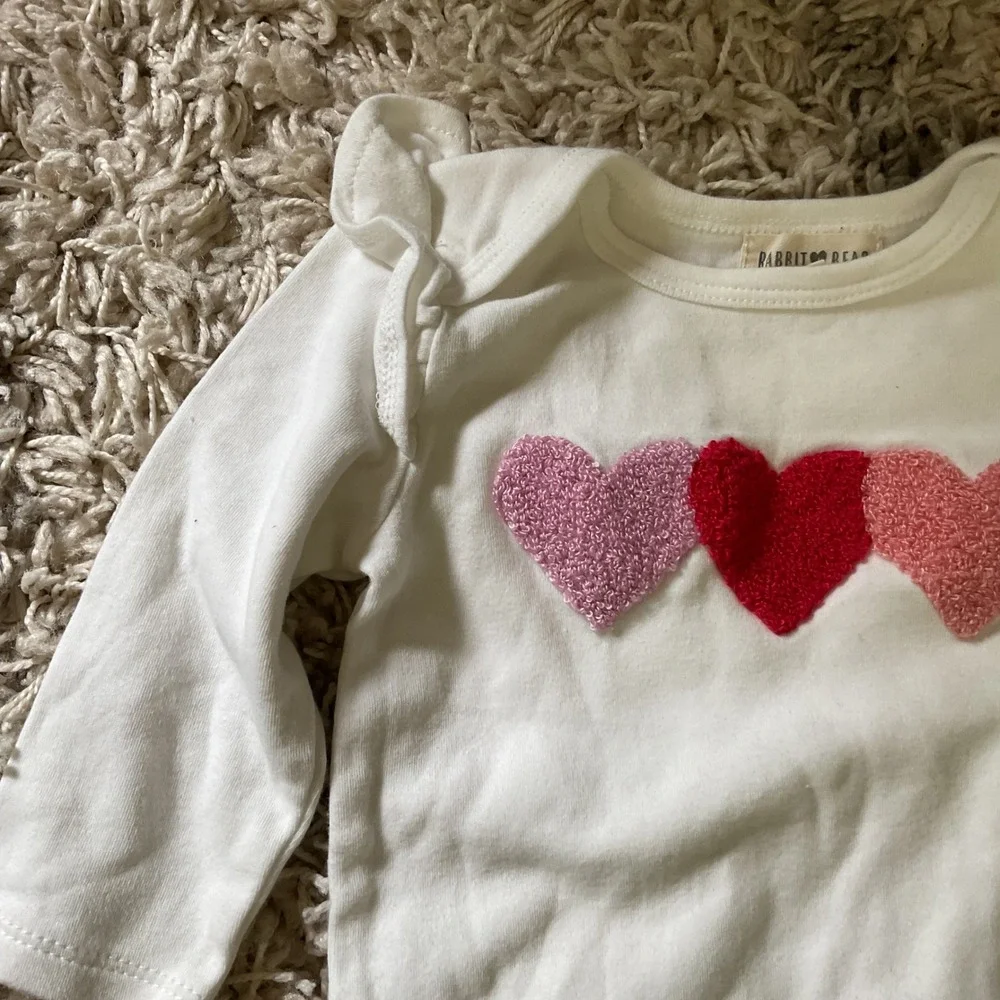 Rabbit Bear Baby Girls Heart Chenille‎ Patch Ruffle Bodysuit White 6-9M